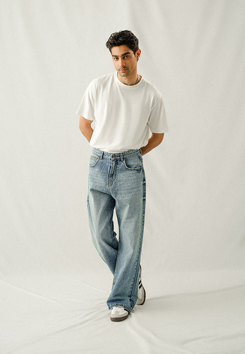 Classic Wide-Leg Baggy Jeans
